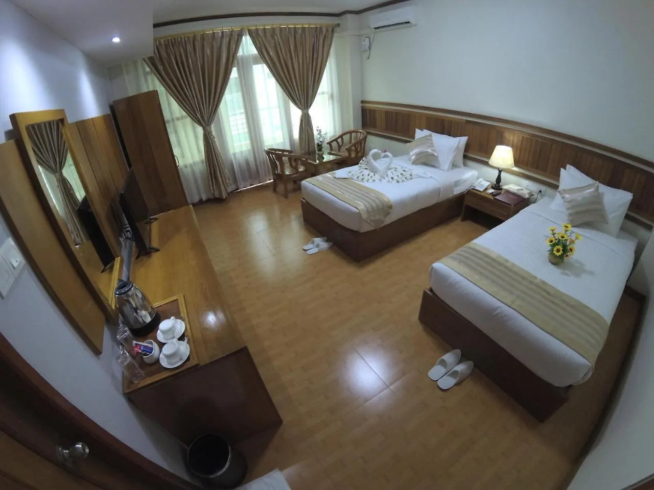 Ten Mile Hotel Yangon 4*,  Myanmar