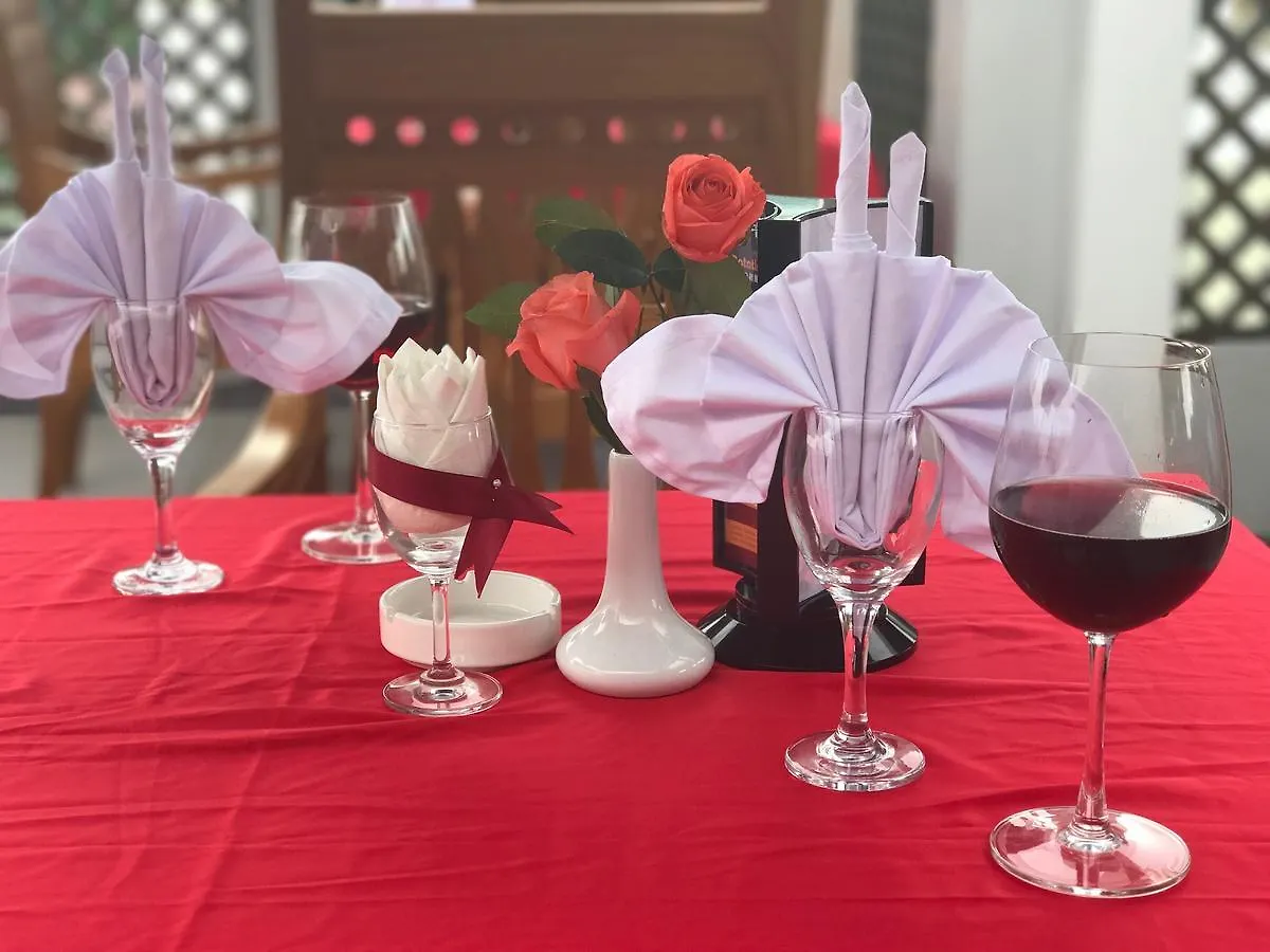 Ten Mile Hotel Yangon