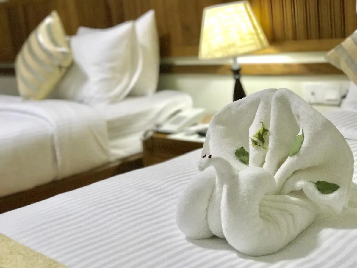 Ten Mile Hotel Yangon