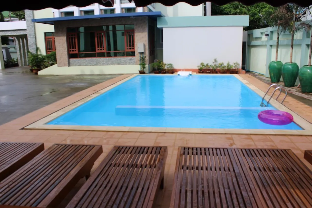 ****  Ten Mile Hotel Yangon Myanmar