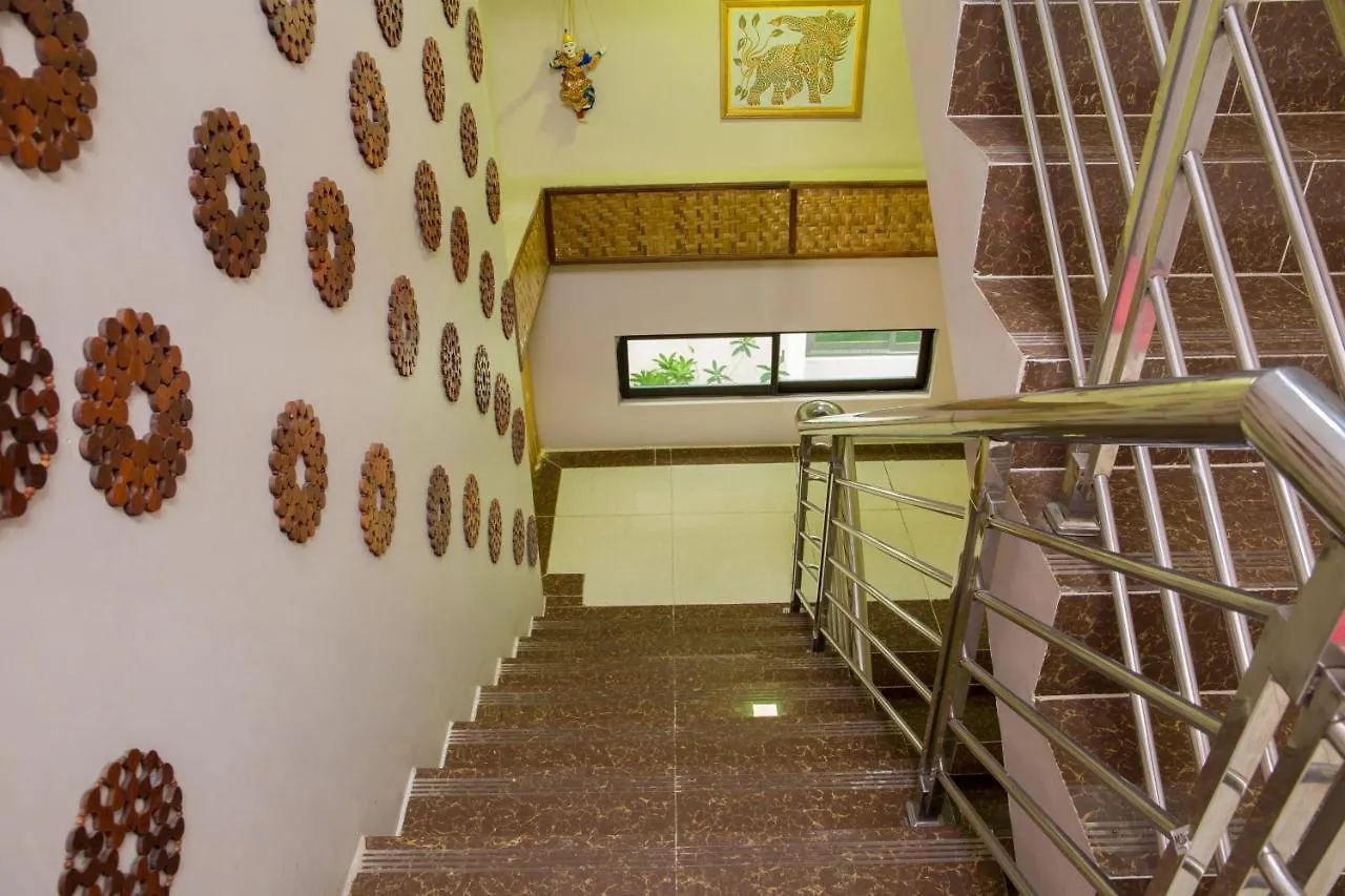 Ten Mile Hotel Yangon 4*,  Myanmar