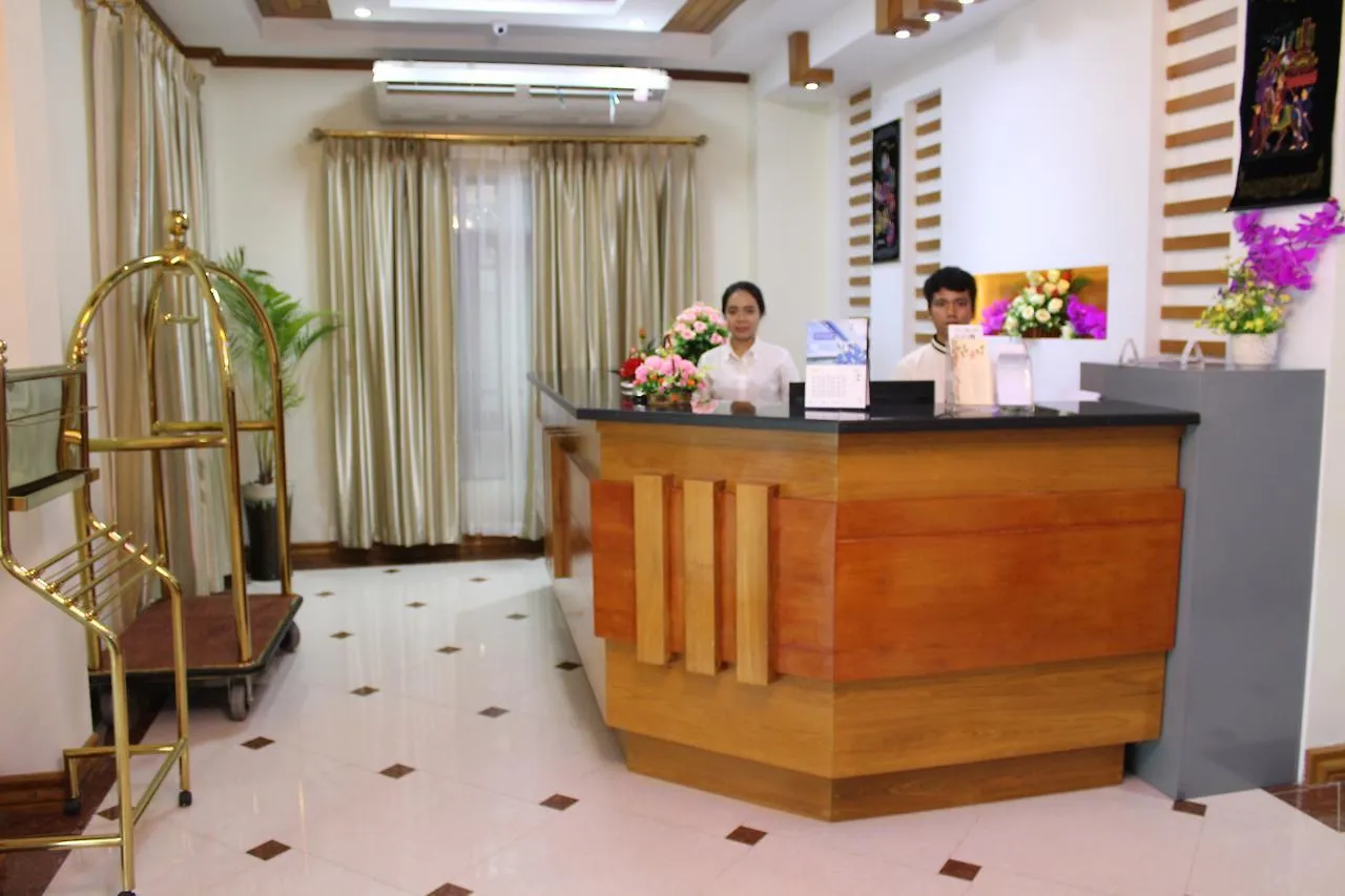 Ten Mile Hotel Yangon