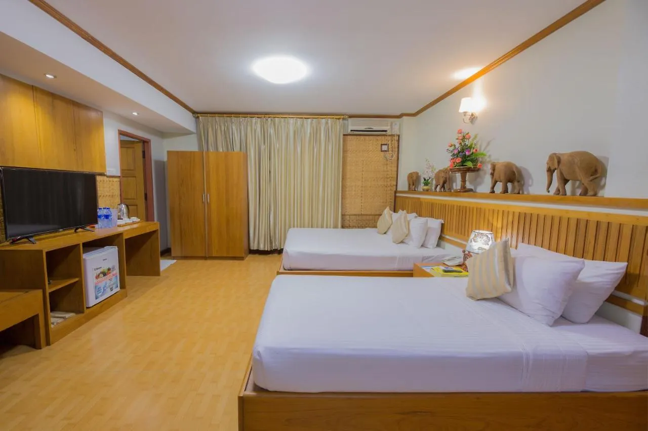 Ten Mile Hotel Yangon